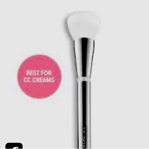 New in package It cosmetics foundation brush #702